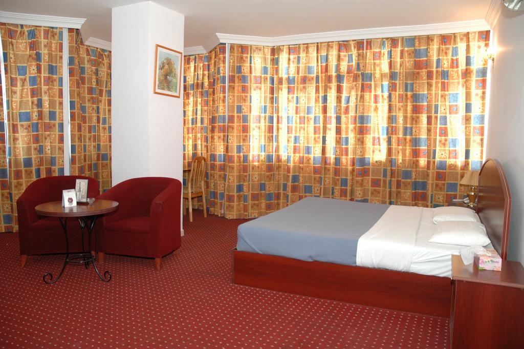 Gulf Horizon Hotel Ad Dawhah Esterno foto
